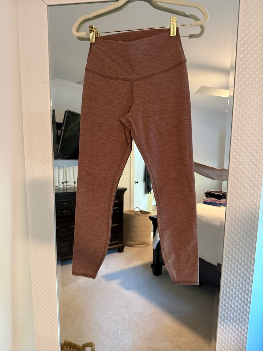 ALO Yoga High-Waist Leggings in Dusty Rose Brown